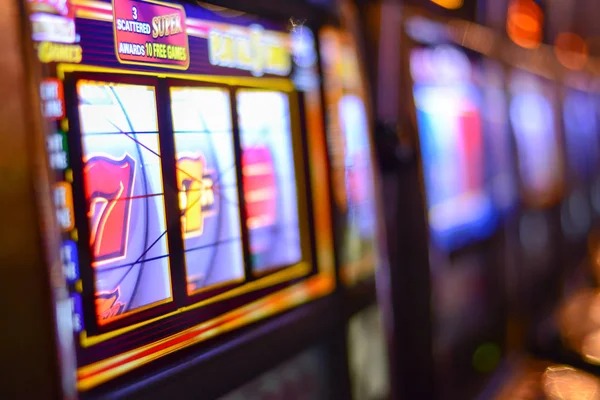 won4d platform interface showing football markets, live casino, and slot games