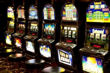 Aviator round history showing wins, losses, and multipliers